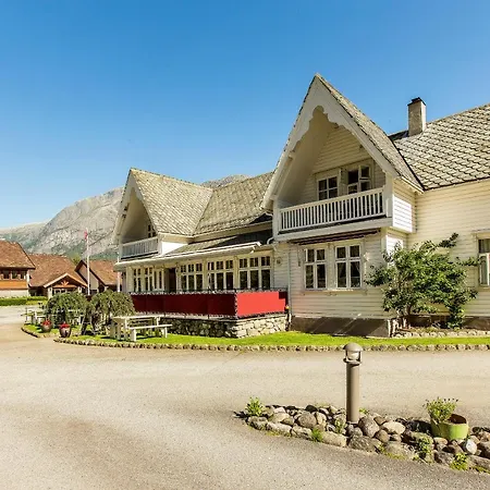 Ξενοδοχείο Vik 3*