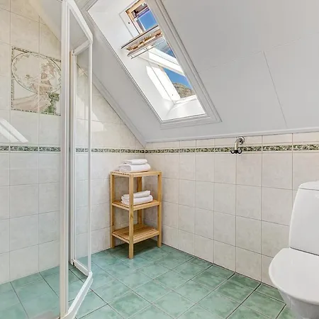 Ξενοδοχείο Vik 3*