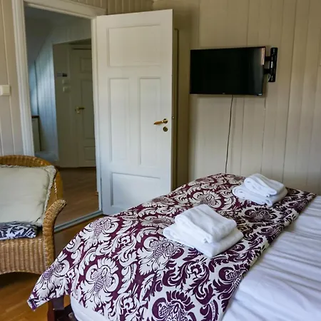 Vik Hotel *