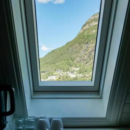 Hotel Vik *