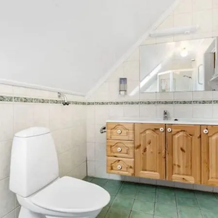 Vik Hotel 3*