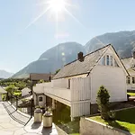 Vik Hotel